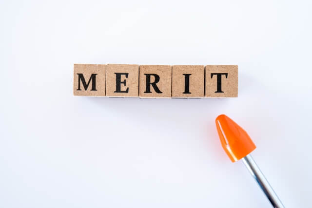 軽量レンガの特徴と利点を解説